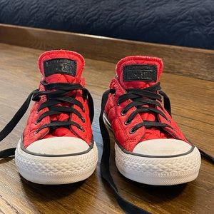 Low top Chuck Taylor all star converse